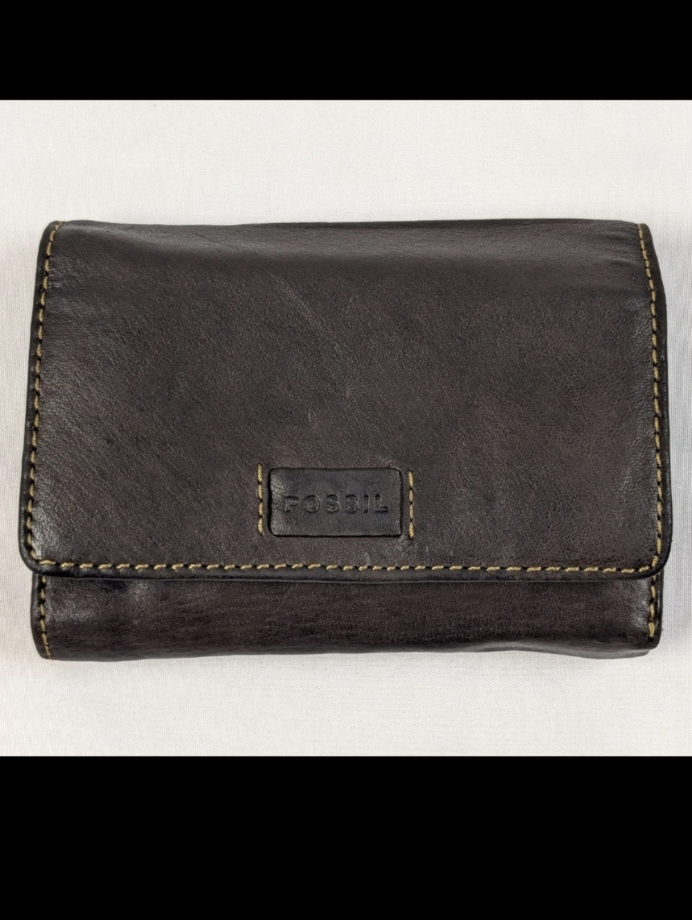 Fossil Dark Brown Leather Tri-Fold Wallet with Contrast Stitching
